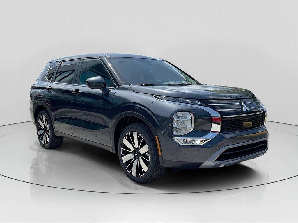 2026 MITSUBISHI Outlander