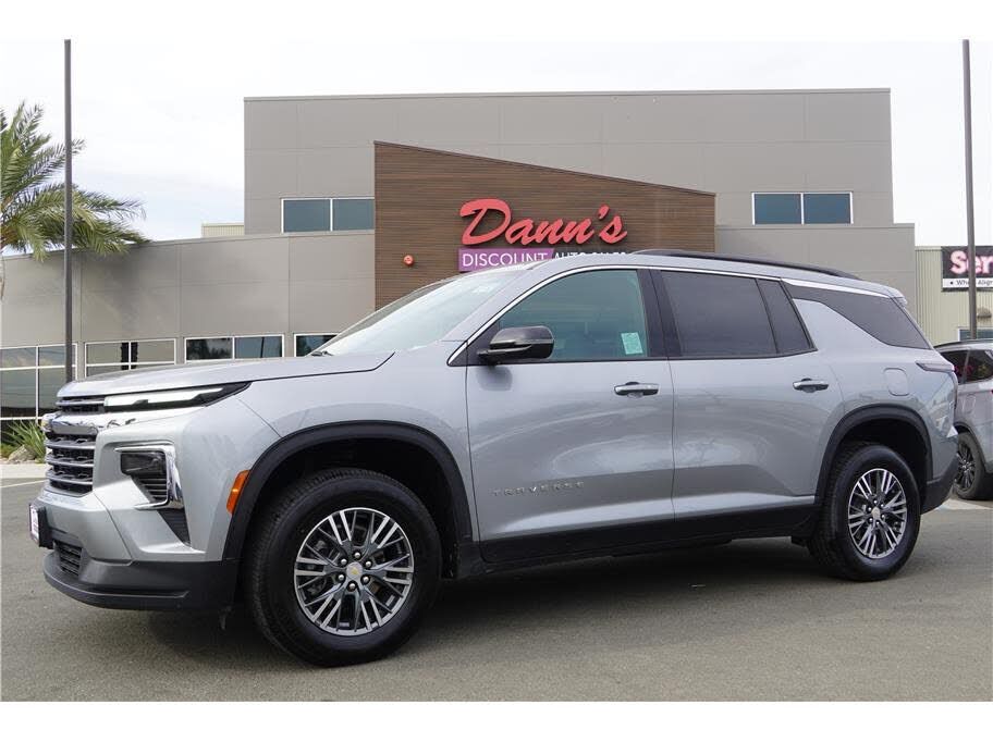 2025 CHEVROLET Traverse