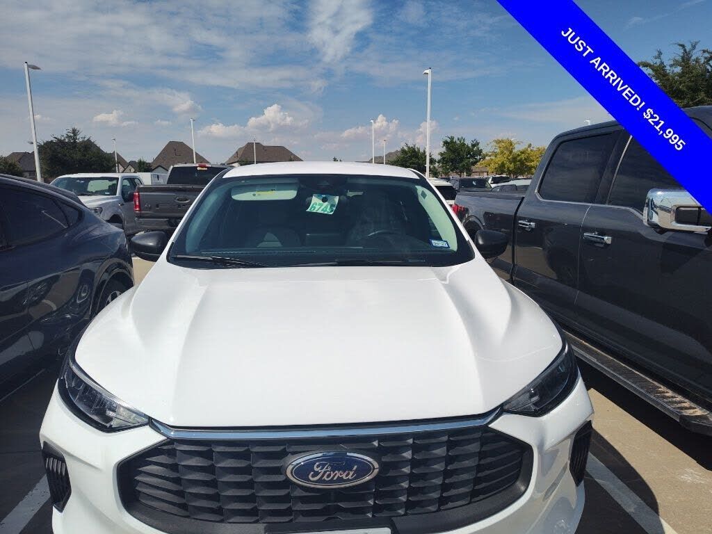 2023 FORD Escape