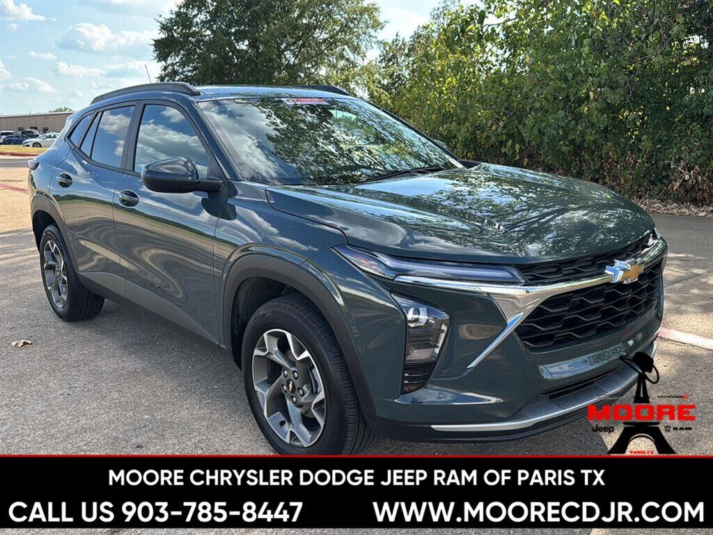 2026 CHEVROLET Trax