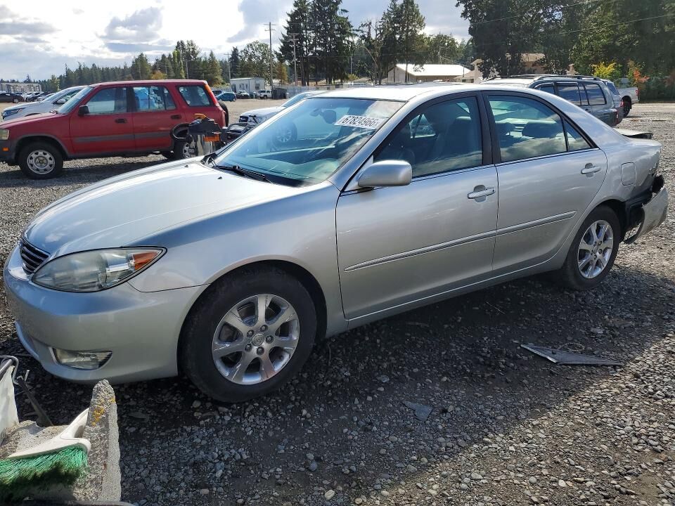 2005 TOYOTA Camry