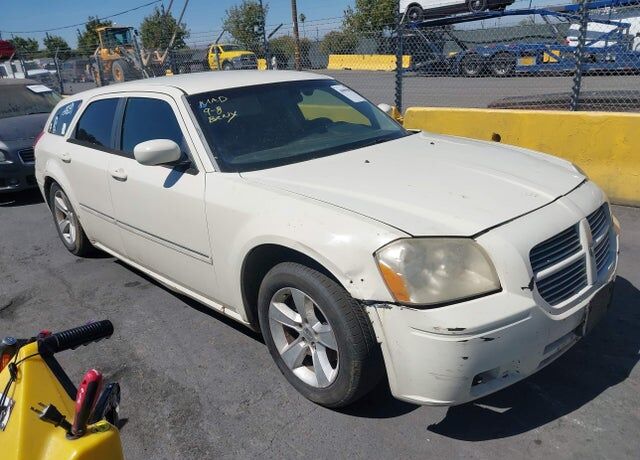 2006 DODGE Magnum