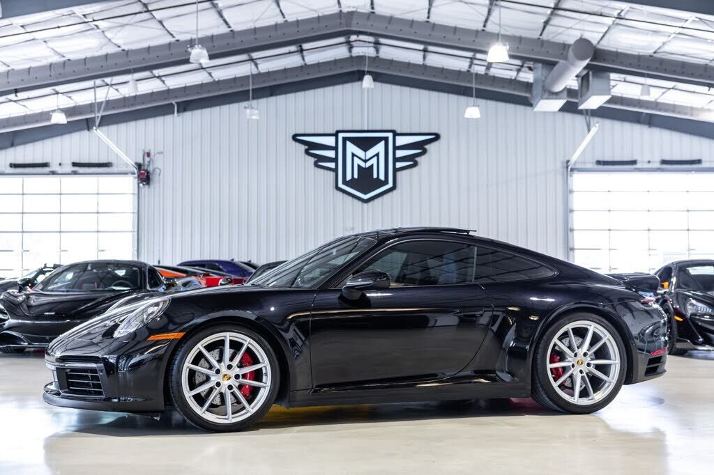 2020 PORSCHE 911