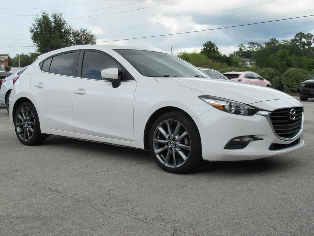 2018 MAZDA Mazda3