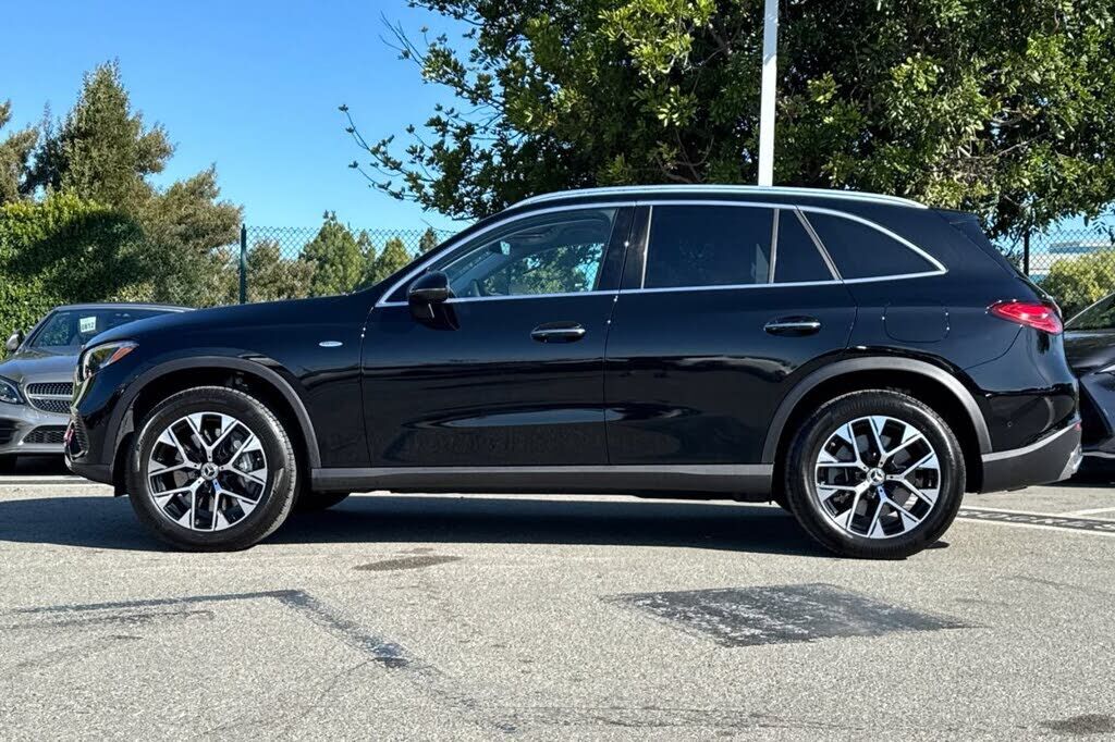 2025 Mercedes-Benz GLC-Class