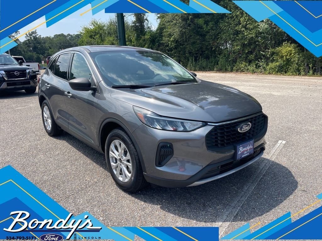 2024 FORD Escape
