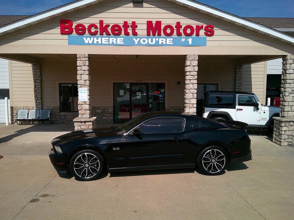 2011 FORD Mustang