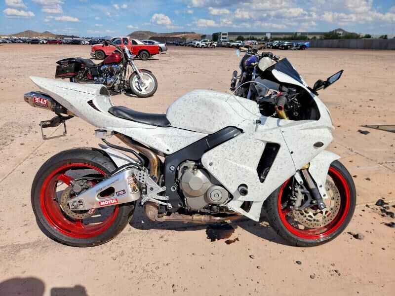 2006 HONDA CB