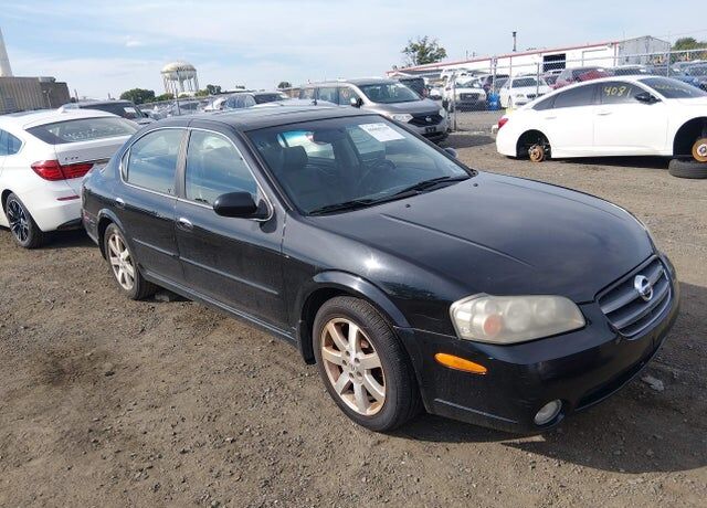 2002 NISSAN Maxima