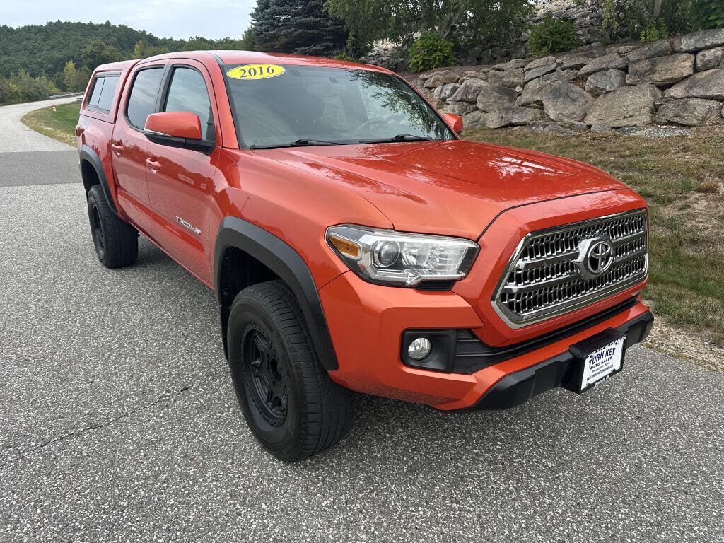 2016 TOYOTA Tacoma