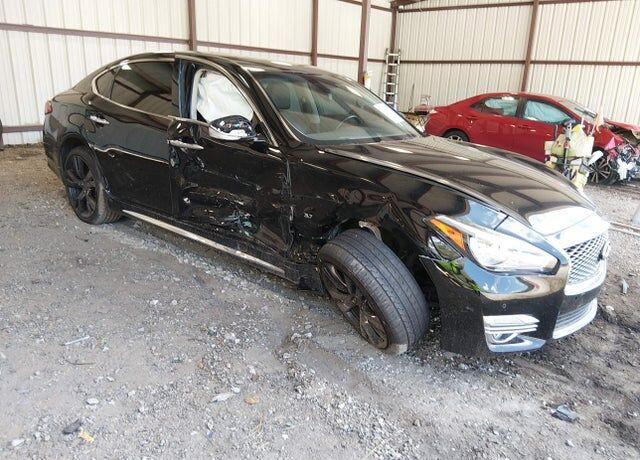 2015 INFINITI Q70L