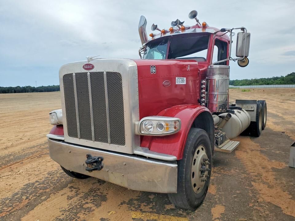 2022 PETERBILT 389