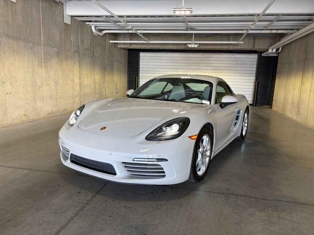 2024 PORSCHE 718