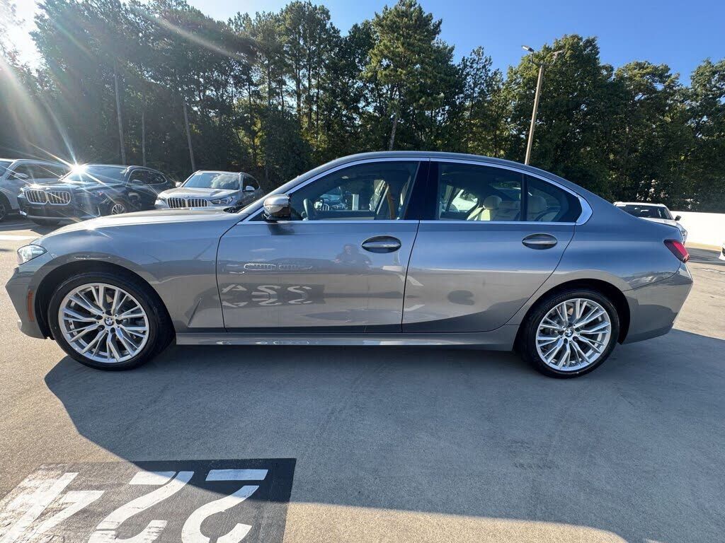 2023 BMW 330i
