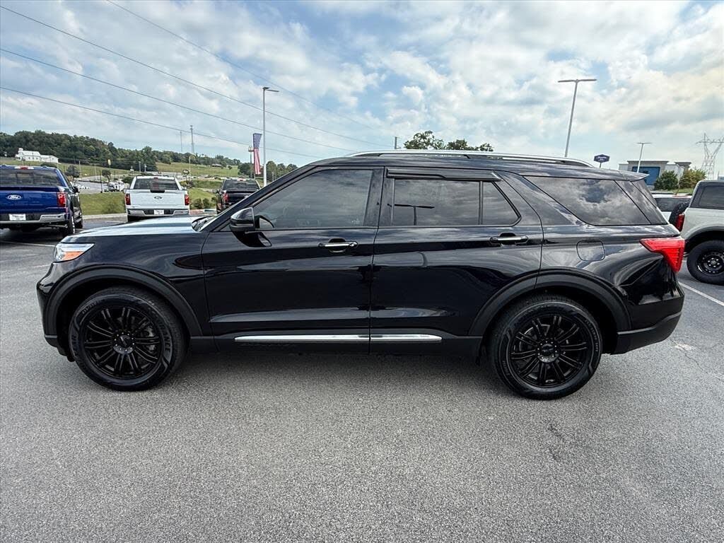 2022 FORD Explorer