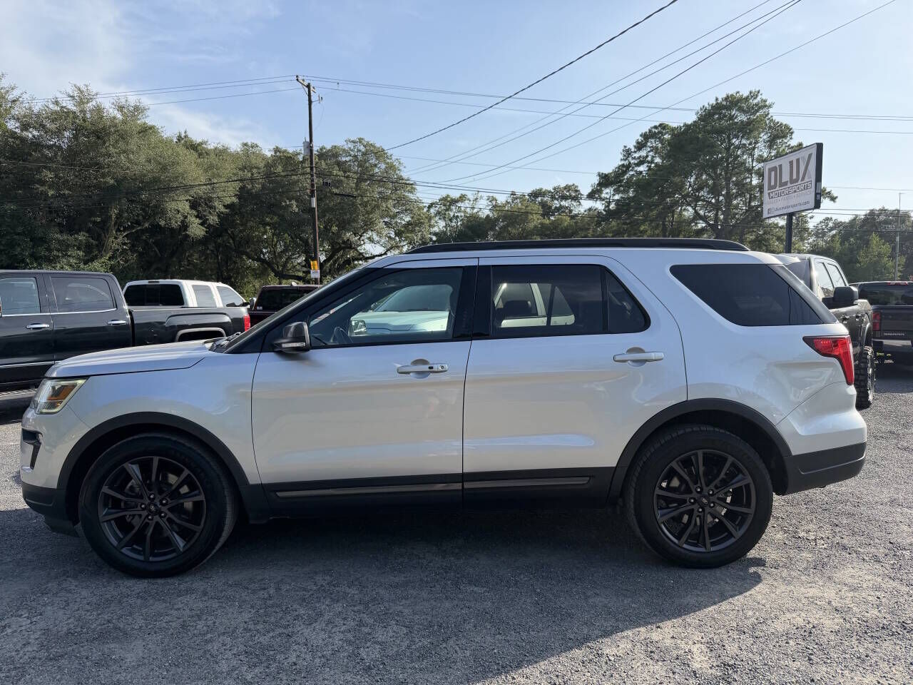 2018 FORD Explorer