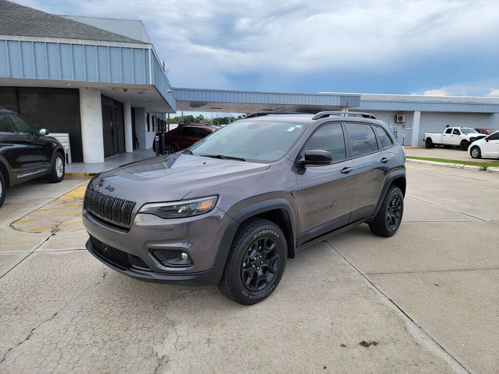 2022 JEEP Cherokee