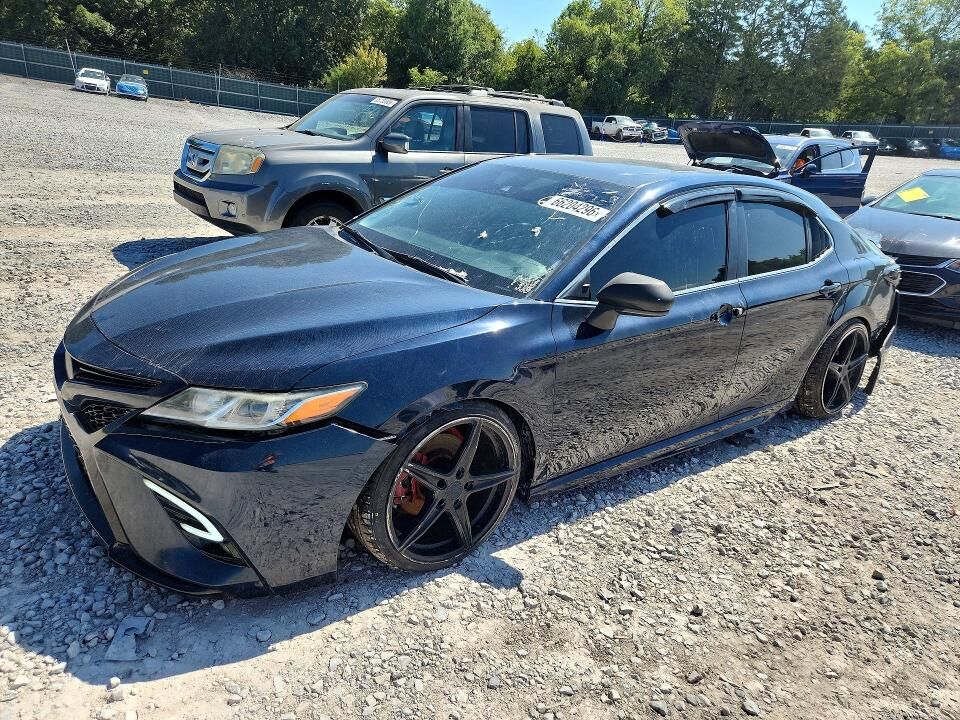 2019 TOYOTA Camry