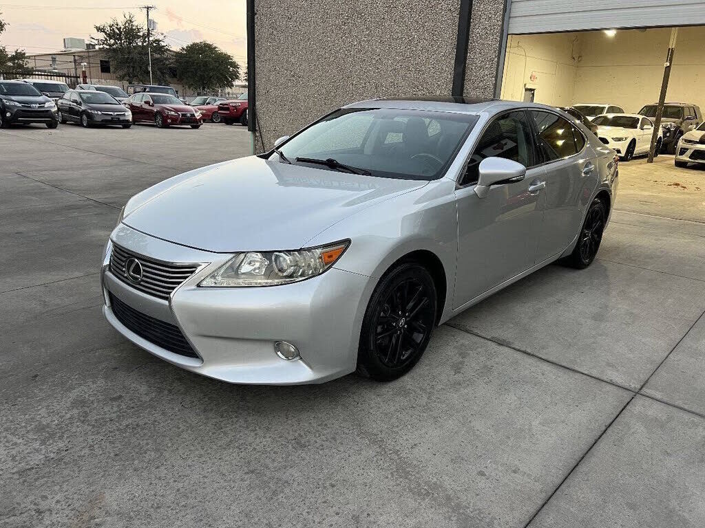 2013 LEXUS ES