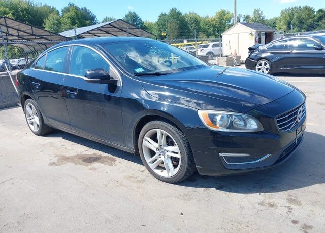 2015 VOLVO S60