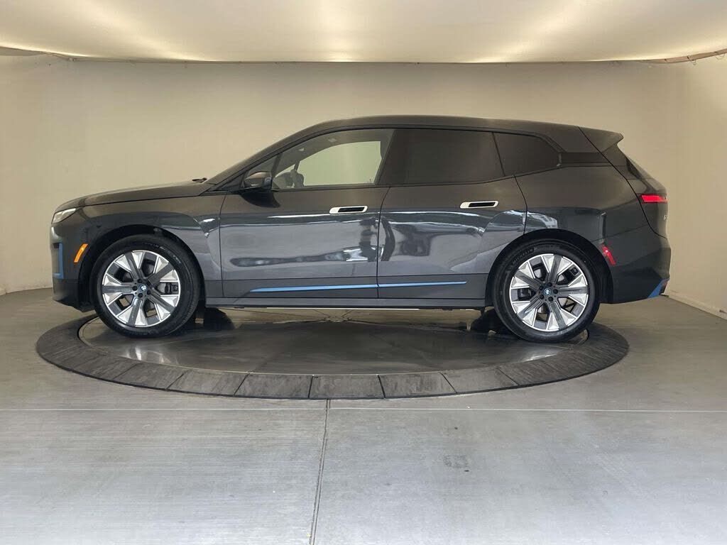 2024 BMW iX