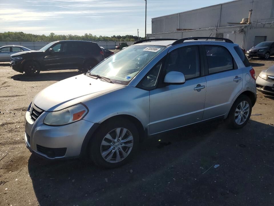 2013 SUZUKI SX4