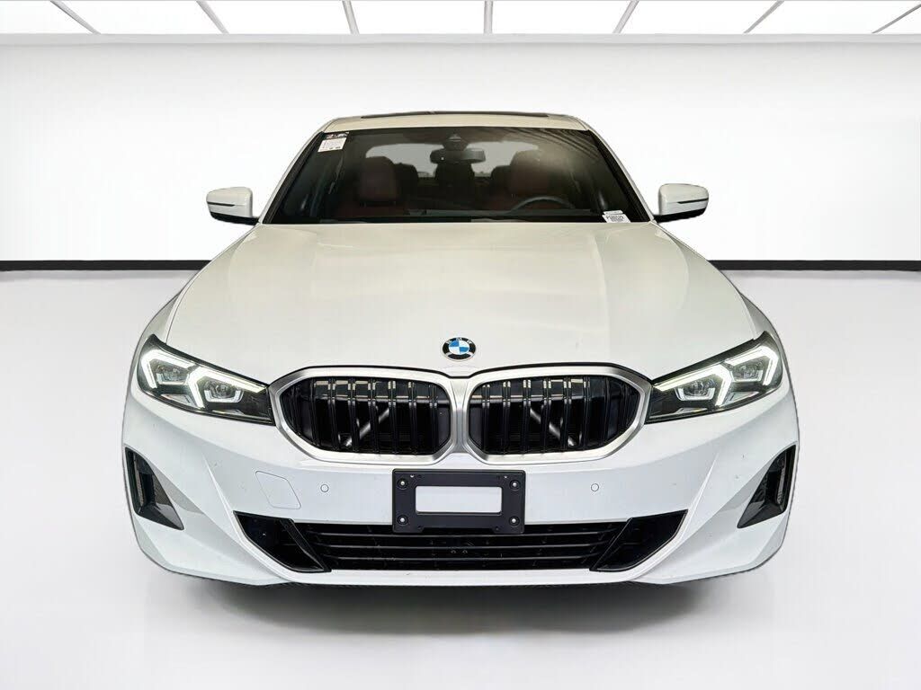 2023 BMW 330i