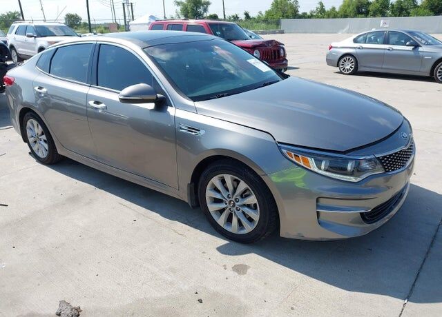2017 KIA Optima