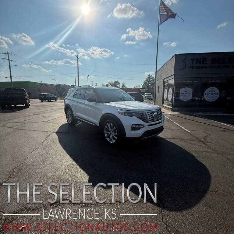 2021 FORD Explorer