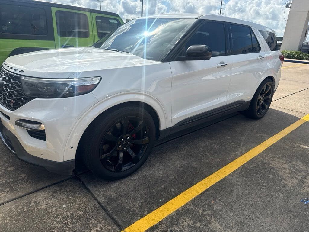 2022 FORD Explorer