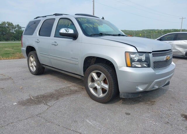 2013 CHEVROLET Tahoe