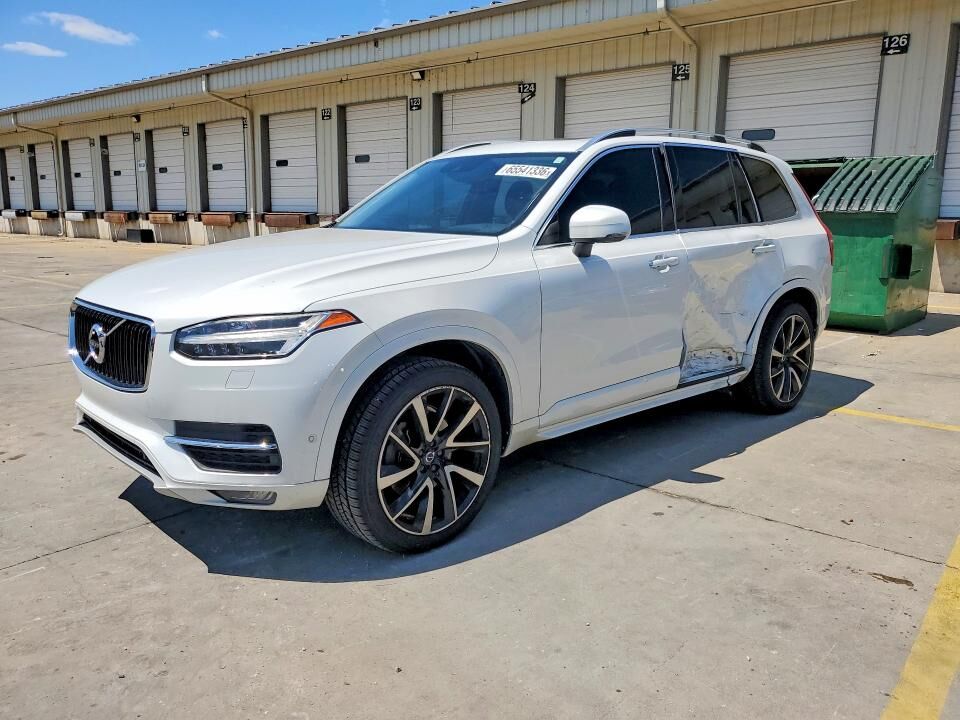2017 VOLVO XC90