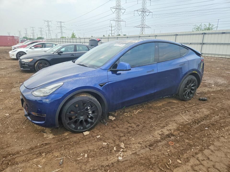 2022 TESLA Model Y