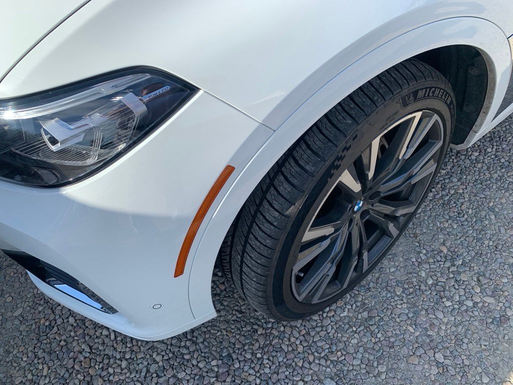 2022 BMW X7