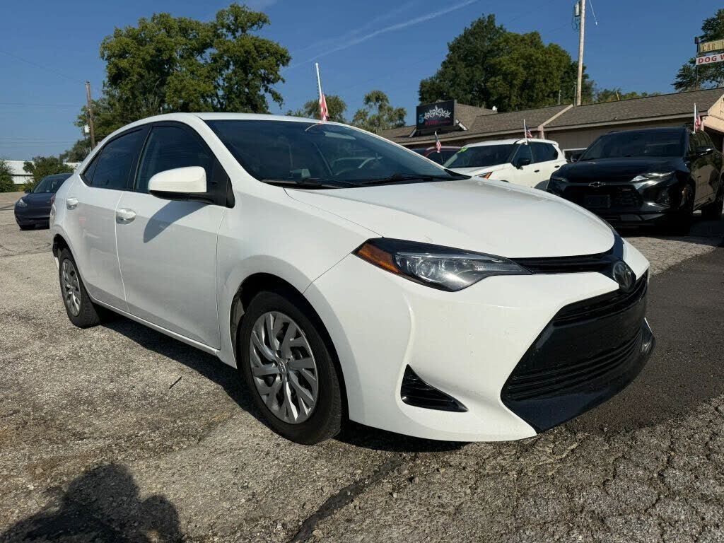 2018 TOYOTA Corolla