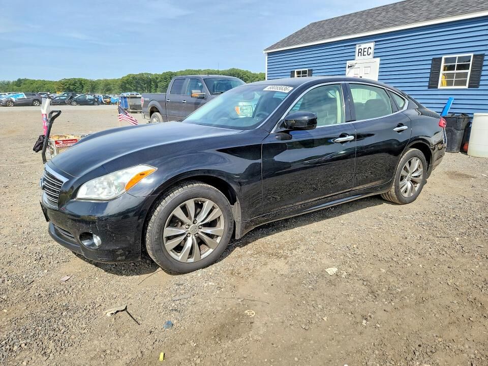 2013 INFINITI M37