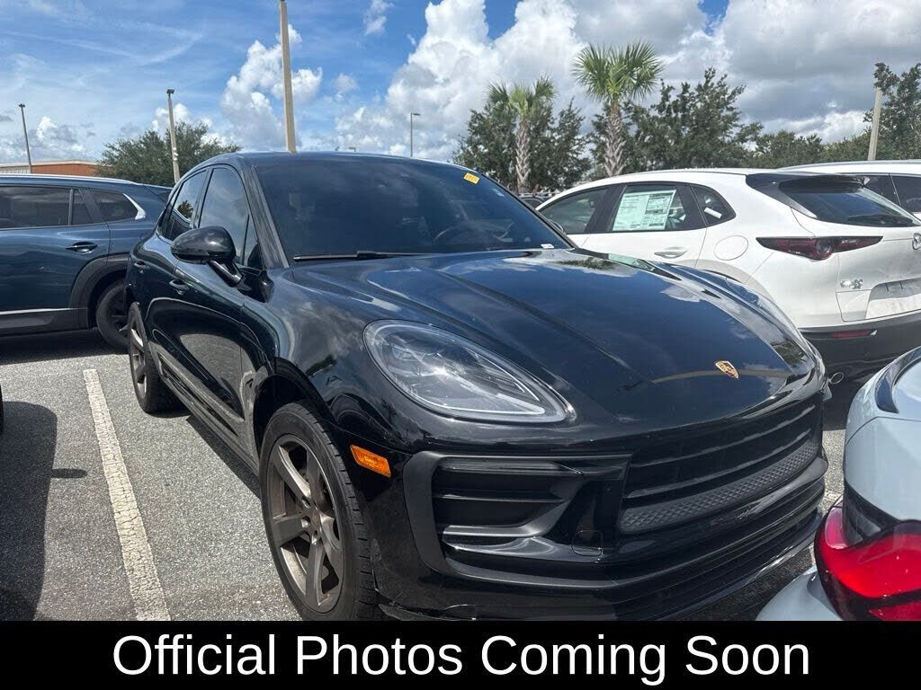 2022 PORSCHE Macan