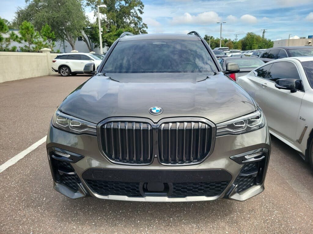 2022 BMW X7