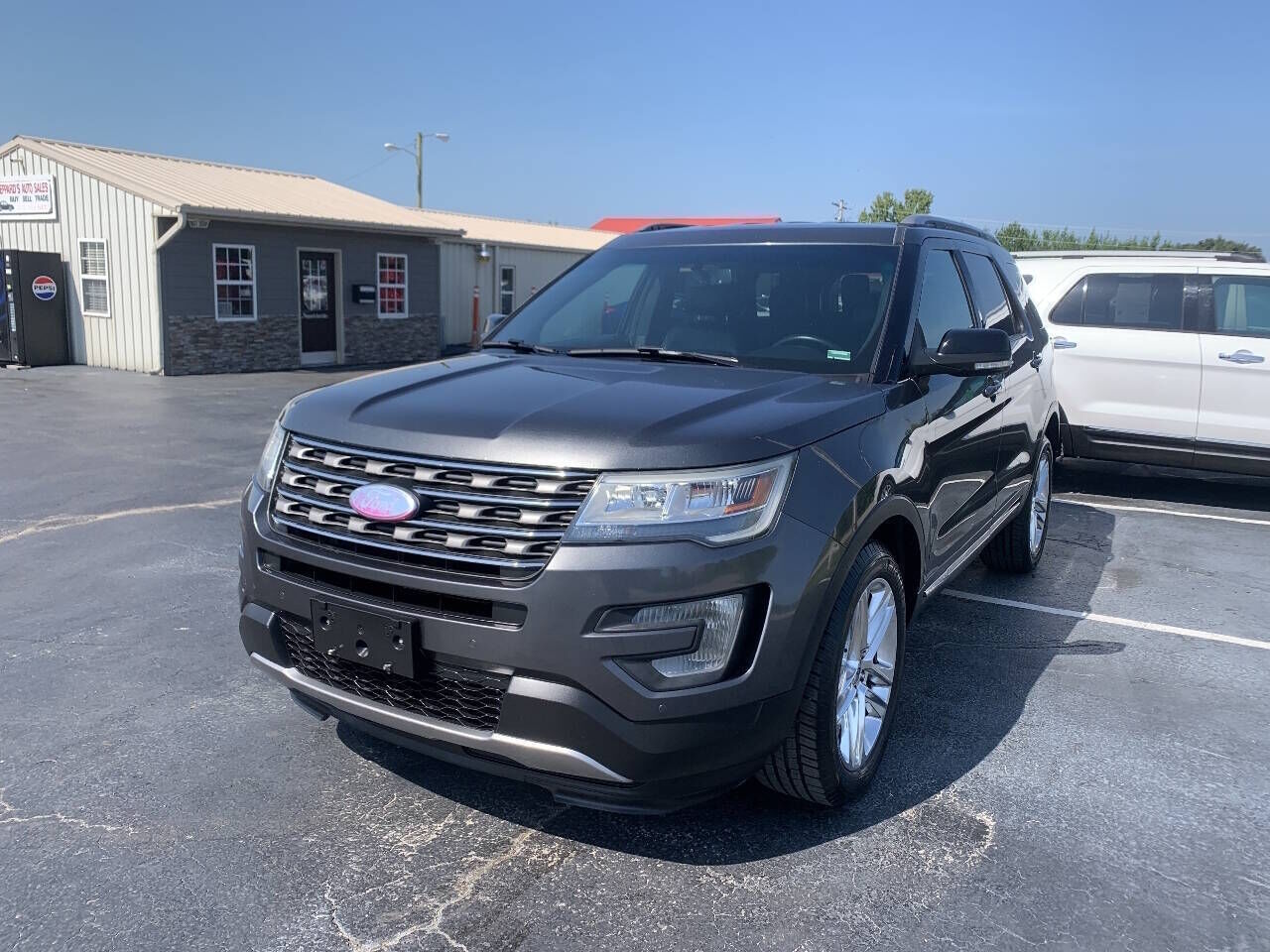 2017 FORD Explorer