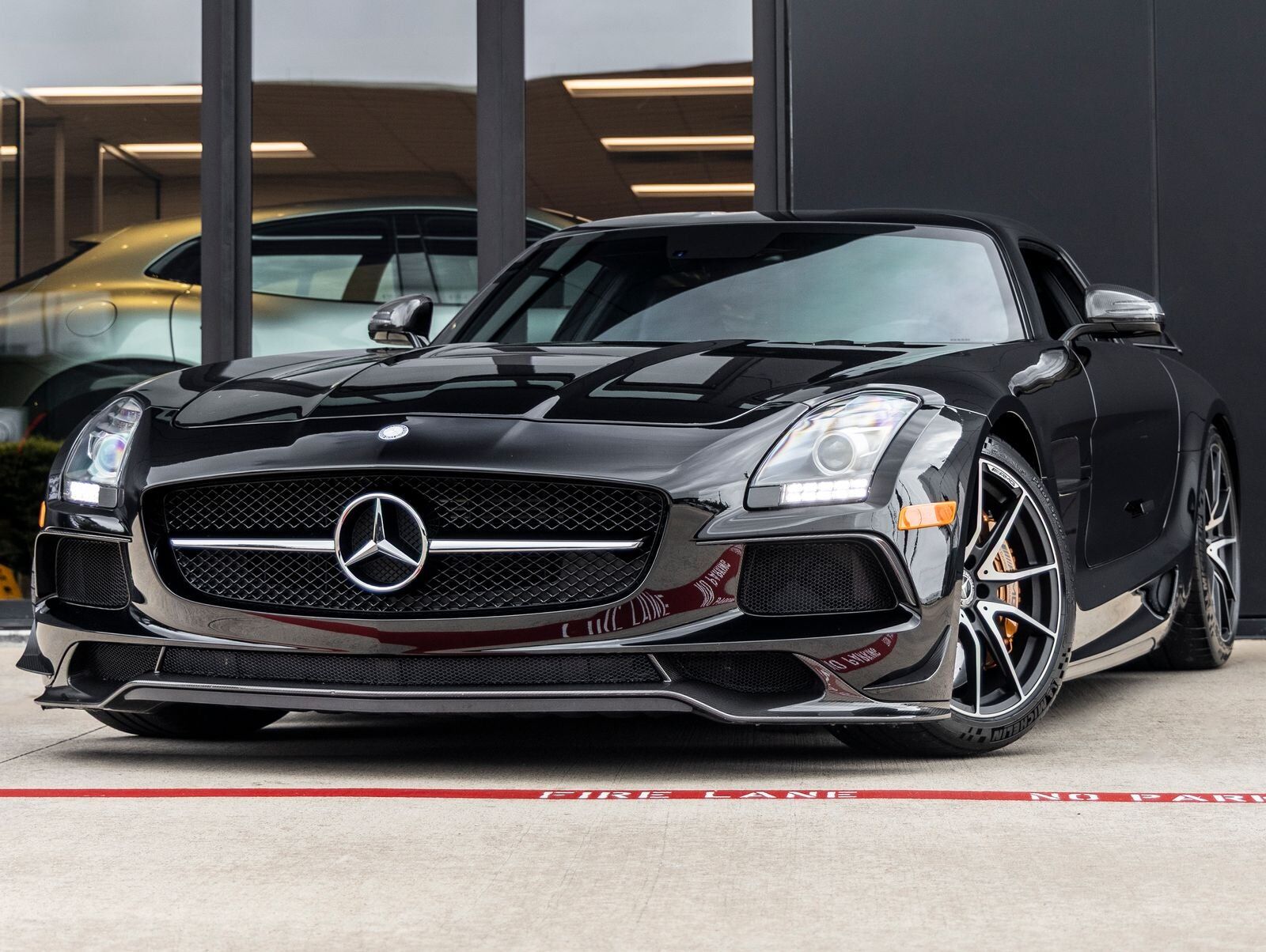 2014 MERCEDES-BENZ SLS-Class