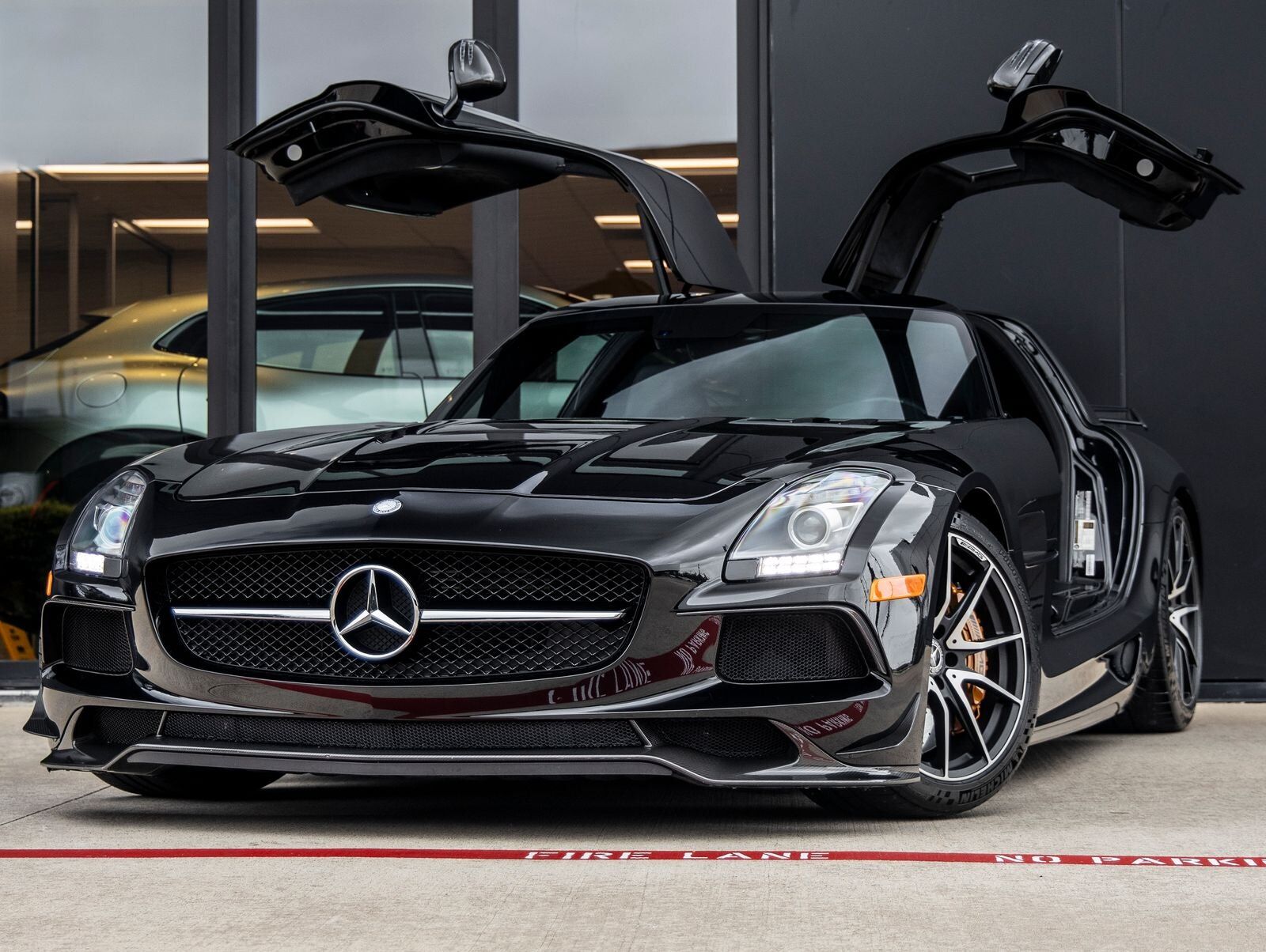 2014 Mercedes-Benz SLS-Class