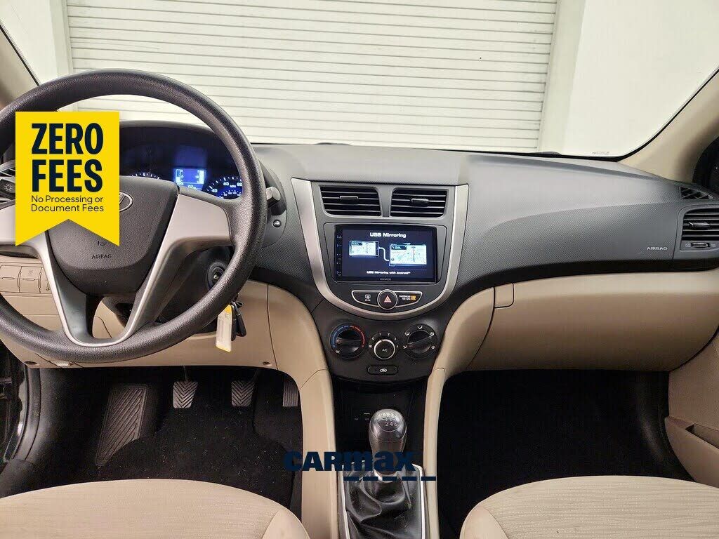 2016 HYUNDAI Accent