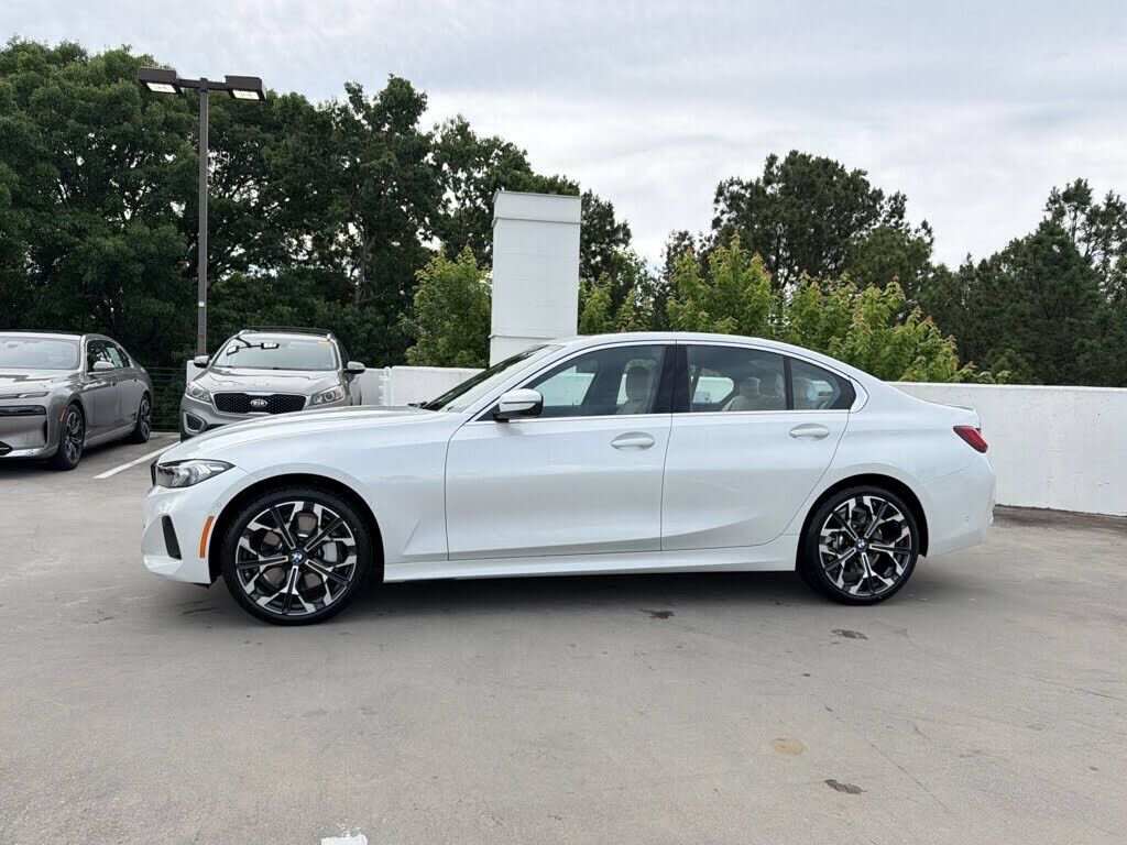 2026 BMW 330i