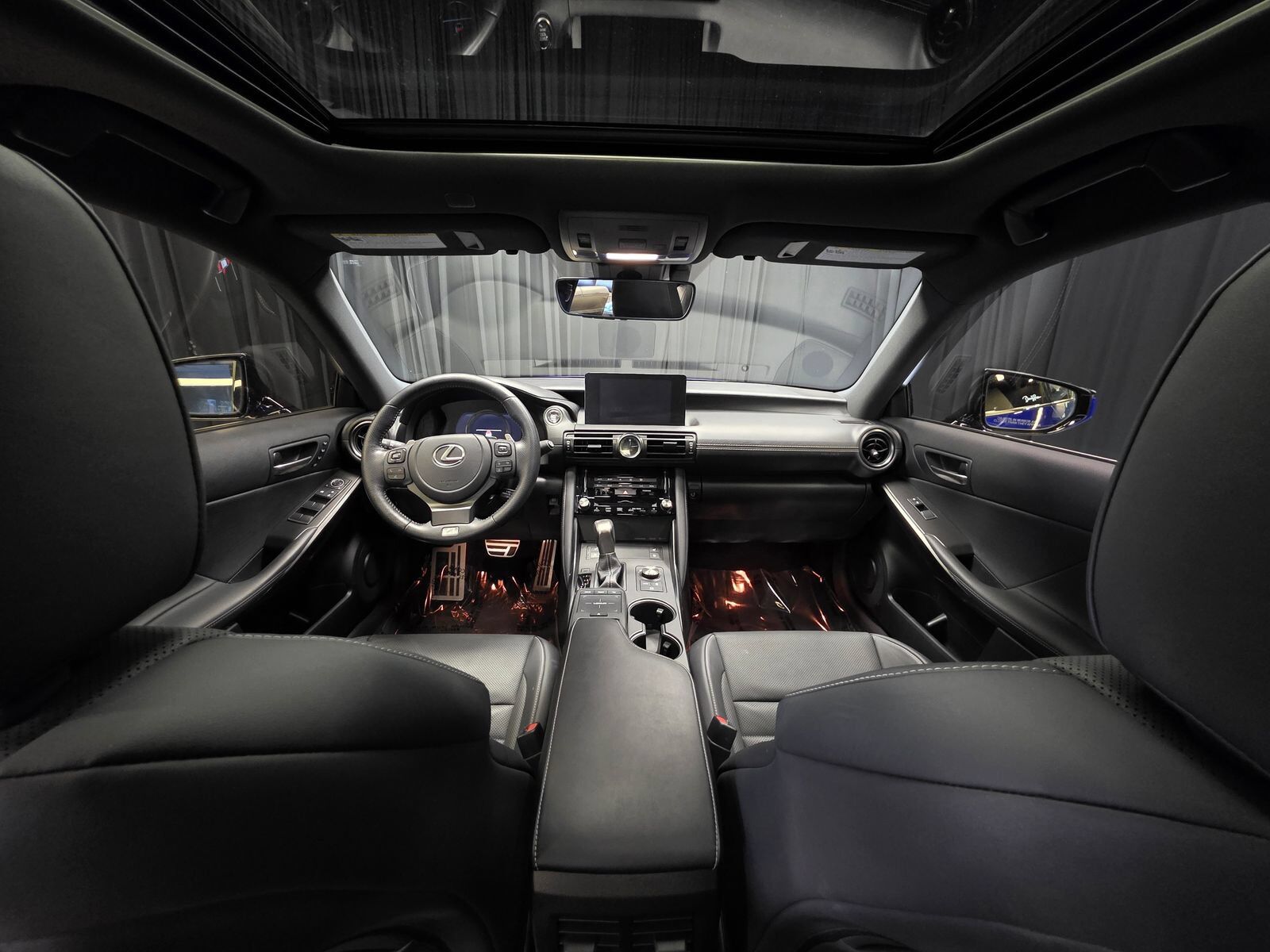 2023 Lexus IS