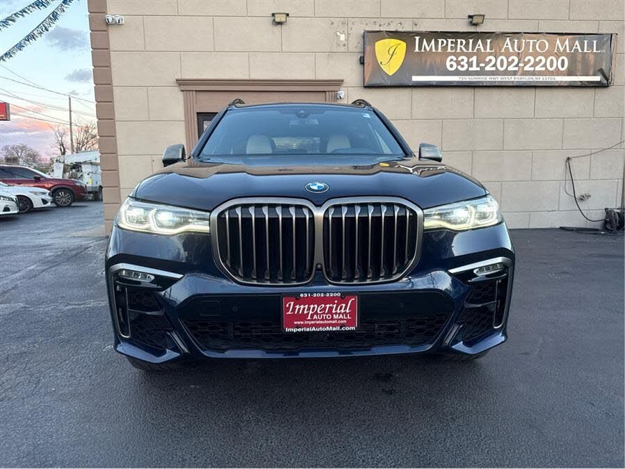 2022 BMW X7