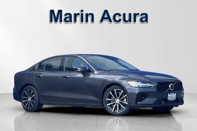 2023 VOLVO S60