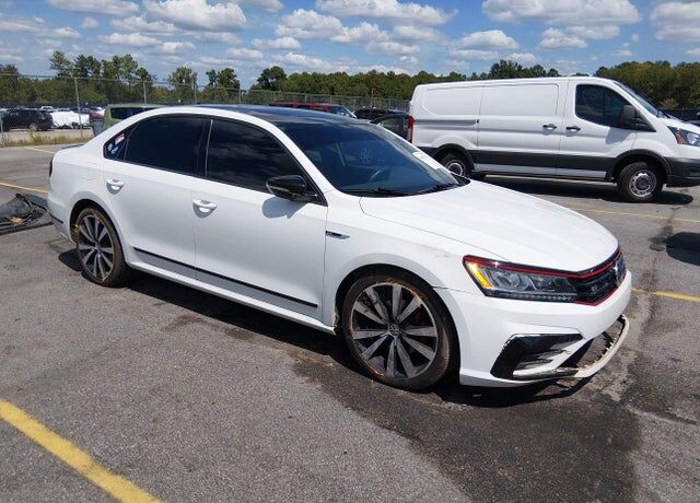 2018 VOLKSWAGEN Passat