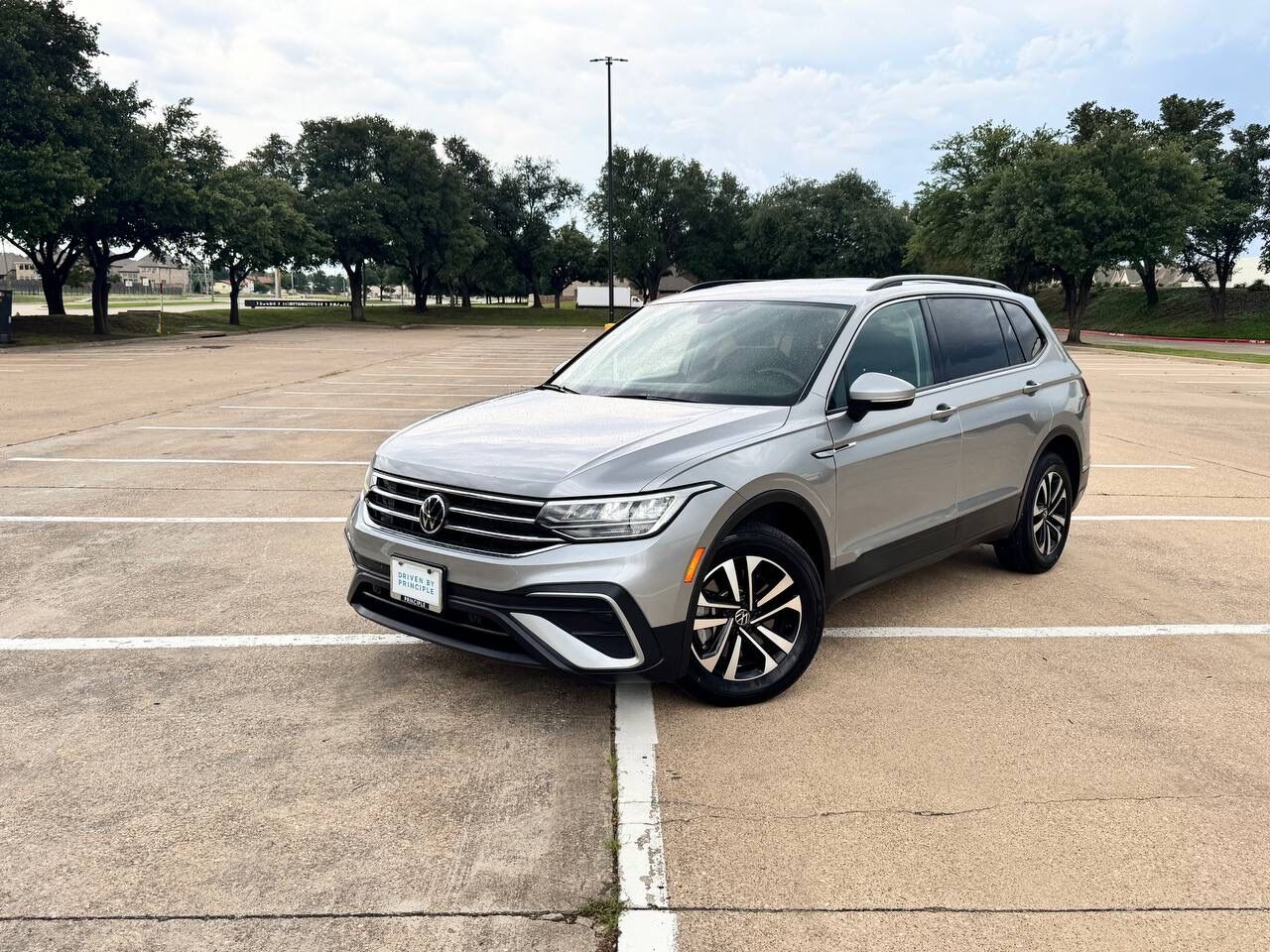2024 VOLKSWAGEN Tiguan