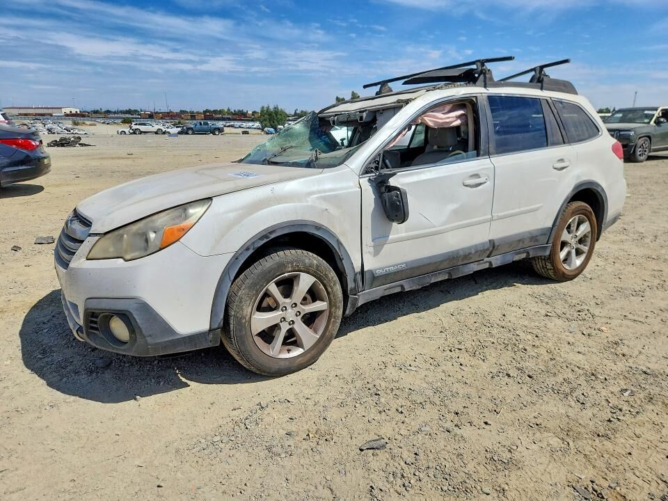 2013 SUBARU Outback