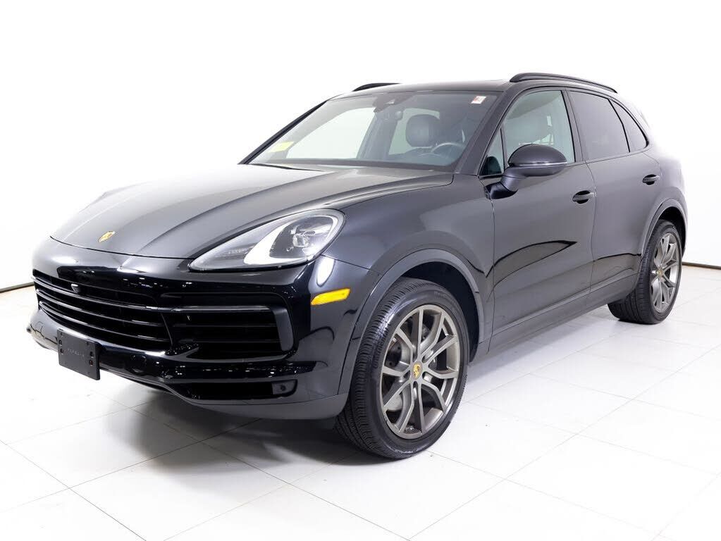 2023 PORSCHE Cayenne
